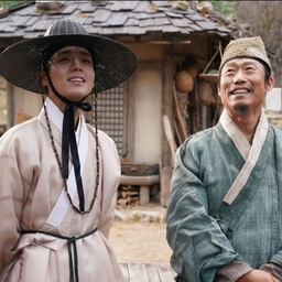 피드에 업로드 된 이미지