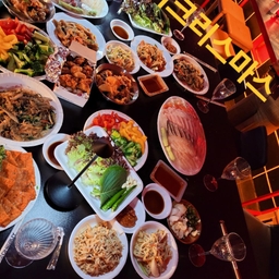 피드에 업로드 된 이미지