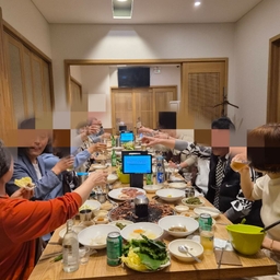 피드에 업로드 된 이미지