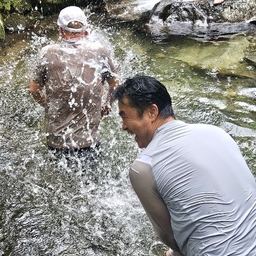피드에 업로드 된 이미지