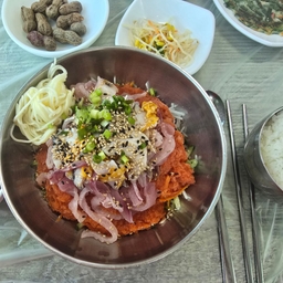 피드에 업로드 된 이미지