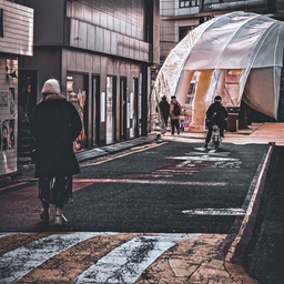 피드에 업로드 된 이미지