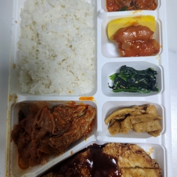 피드에 업로드 된 이미지