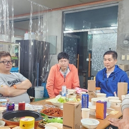 피드에 업로드 된 이미지