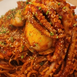 피드에 업로드 된 이미지