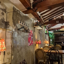 피드에 업로드 된 이미지