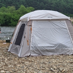 피드에 업로드 된 이미지