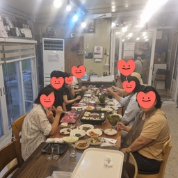 피드에 업로드 된 이미지