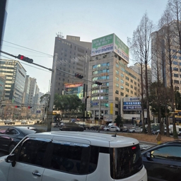 피드에 업로드 된 이미지