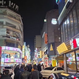 피드에 업로드 된 이미지