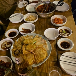 피드에 업로드 된 이미지
