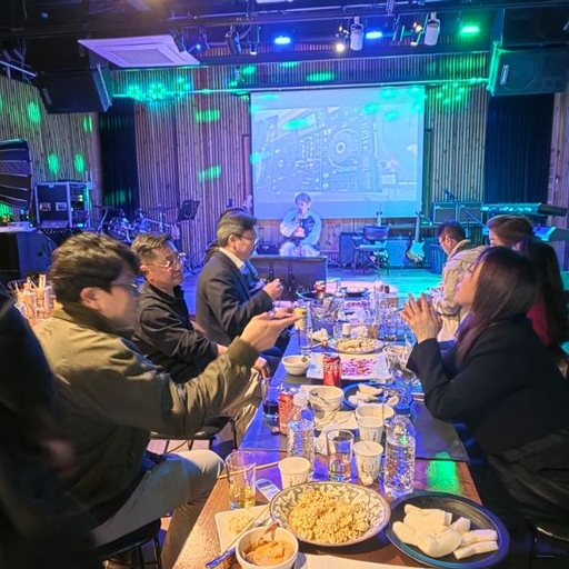 피드 이미지