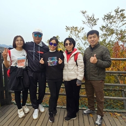 피드에 업로드 된 이미지