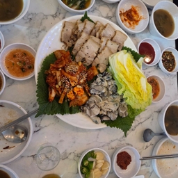 피드에 업로드 된 이미지