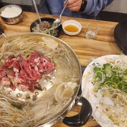 피드에 업로드 된 이미지