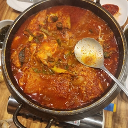 피드에 업로드 된 이미지