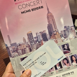 피드에 업로드 된 이미지