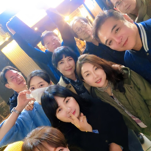 ํผ๋ ์ด๋ฏธ์ง