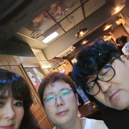 피드에 업로드 된 이미지