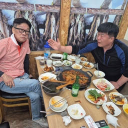 피드에 업로드 된 이미지