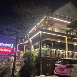 피드에 업로드 된 이미지