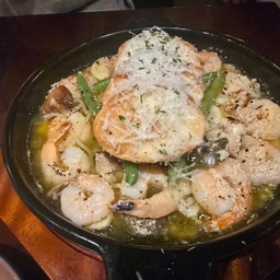 피드에 업로드 된 이미지