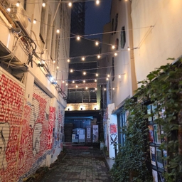 피드에 업로드 된 이미지