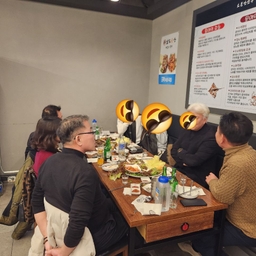 피드에 업로드 된 이미지