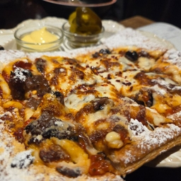 피드에 업로드 된 이미지