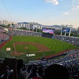 피드에 업로드 된 이미지