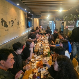 피드에 업로드 된 이미지