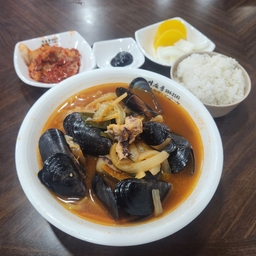 피드에 업로드 된 이미지