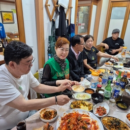 피드에 업로드 된 이미지