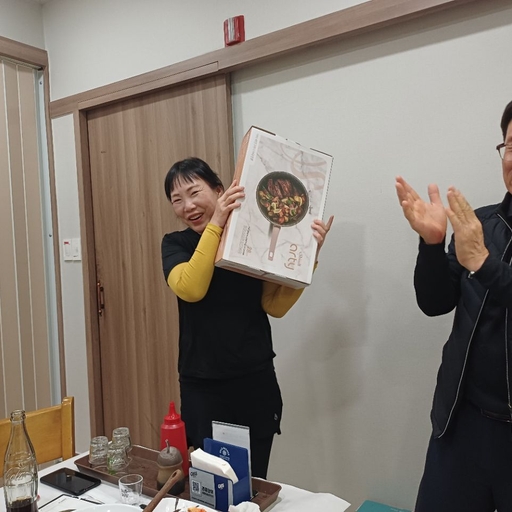 ํผ๋ ์ด๋ฏธ์ง