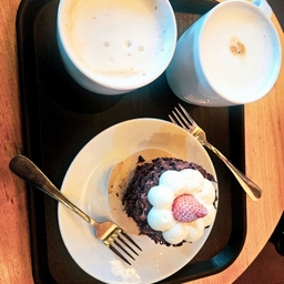 피드에 업로드 된 이미지