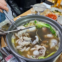 피드에 업로드 된 이미지