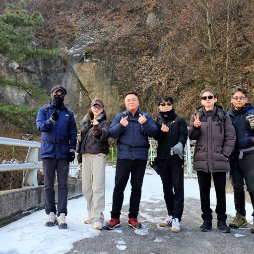 ํผ๋ ์ด๋ฏธ์ง