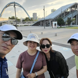 피드에 업로드 된 이미지