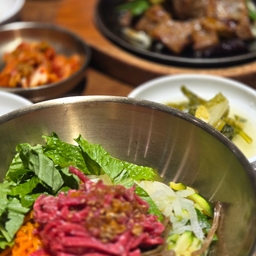 피드에 업로드 된 이미지