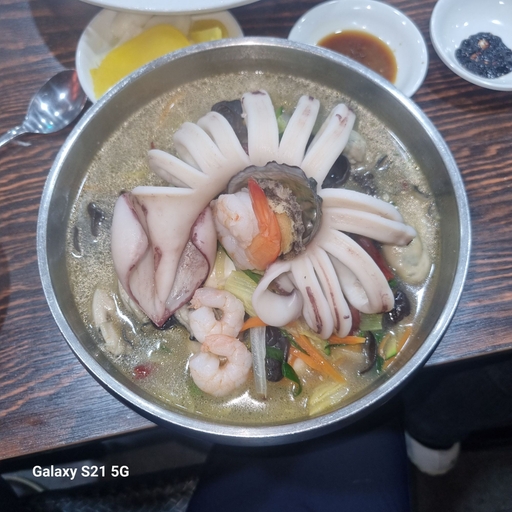 피드 이미지