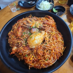 피드에 업로드 된 이미지