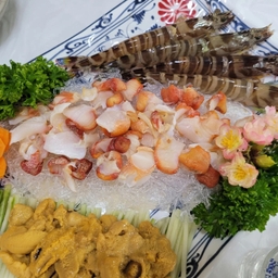 피드에 업로드 된 이미지