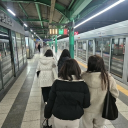 피드에 업로드 된 이미지