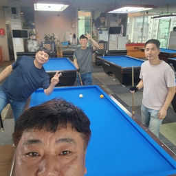 피드에 업로드 된 이미지