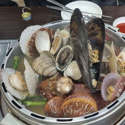 피드에 업로드 된 이미지