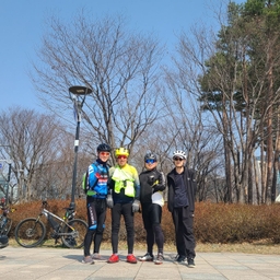 피드에 업로드 된 이미지