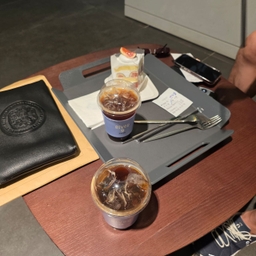 피드에 업로드 된 이미지