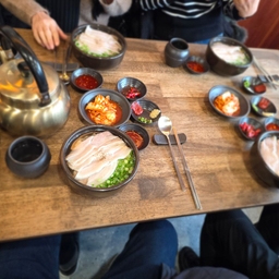 피드에 업로드 된 이미지