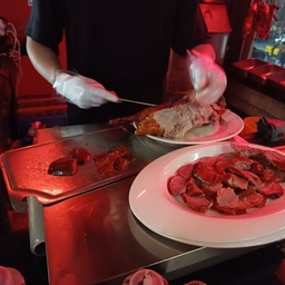 피드에 업로드 된 이미지