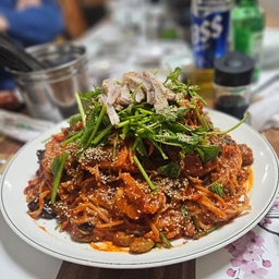 피드에 업로드 된 이미지